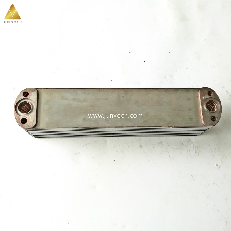 Cummins Isx15 Qsx15 Parts Lubricating Oil Cooler Core 4965487 for Excavator Oil Cooler Plate Marine Engine Parts