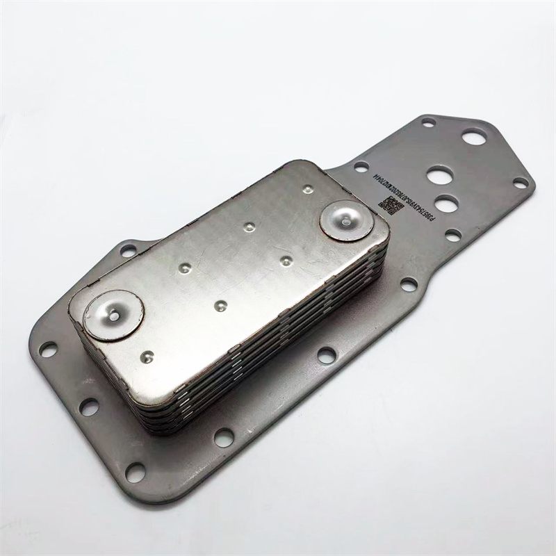 Dongfeng Cummins 4bt3.9 Engine Parts Oil Cooler Core 3957543
