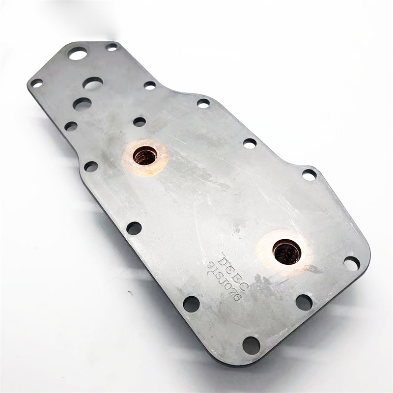 Dongfeng Cummins 4bt3.9 Engine Parts Oil Cooler Core 3957543