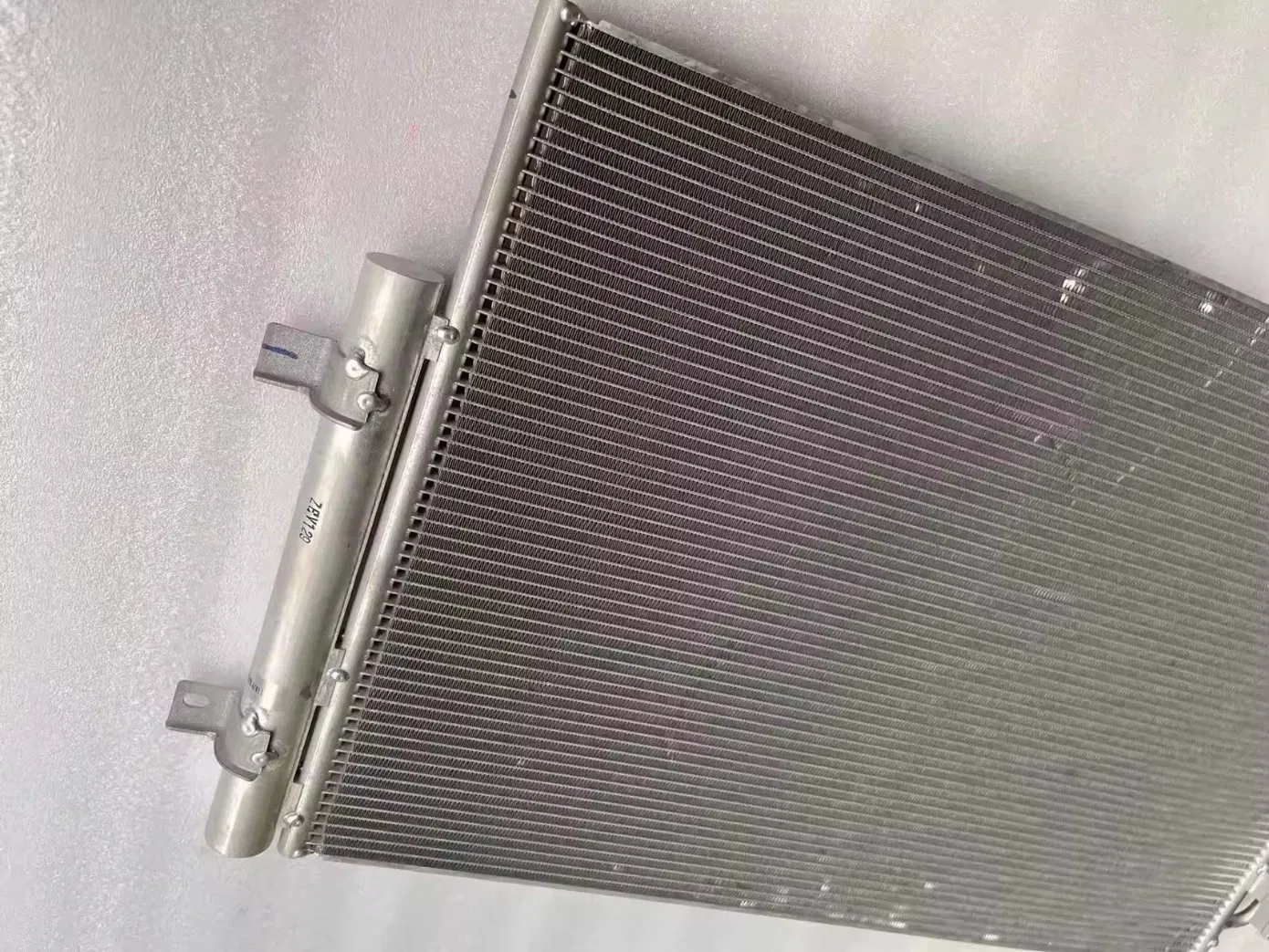 New Air Conditioning Radiator Car Condenser for OE 301000058AA