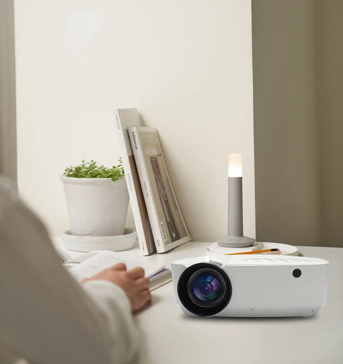 Projector specifications and connections