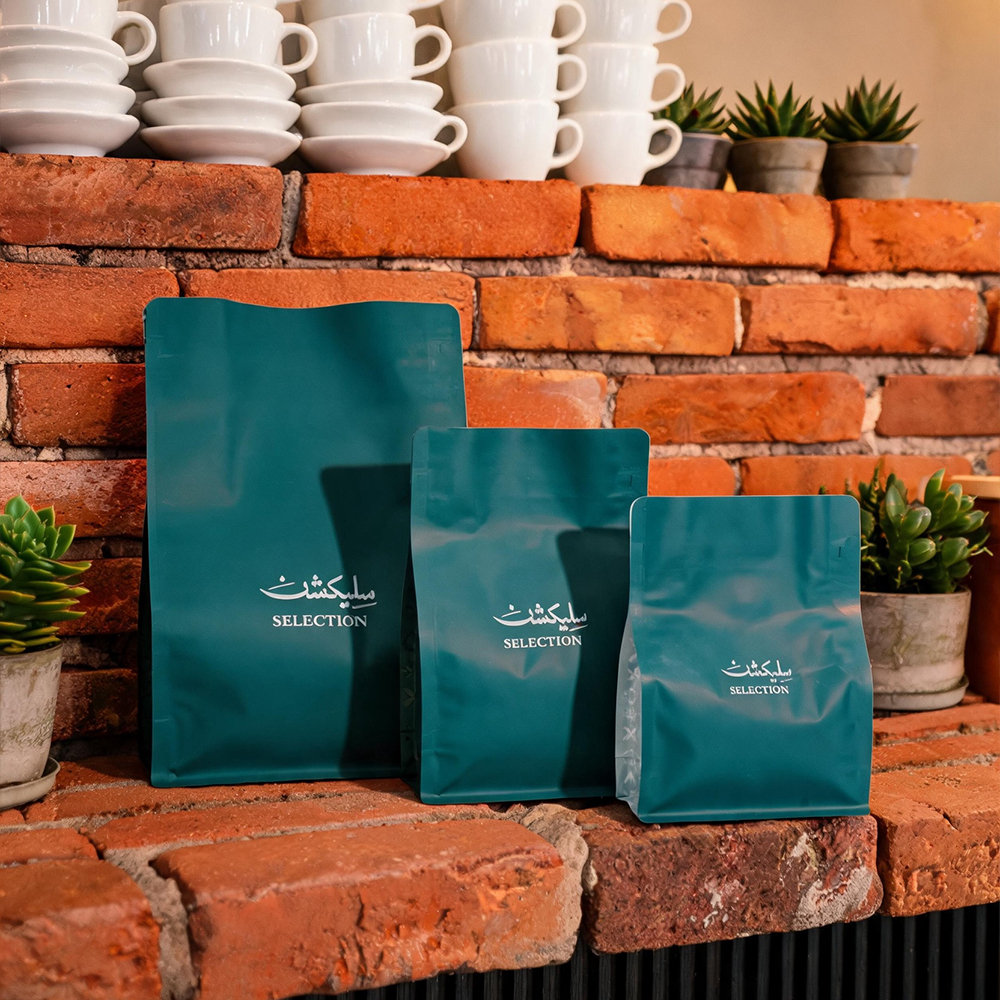 Custom Custom 3D UV Flat Bottom Coffee Bags with Valve & Side Zipper Suppliers, Factory