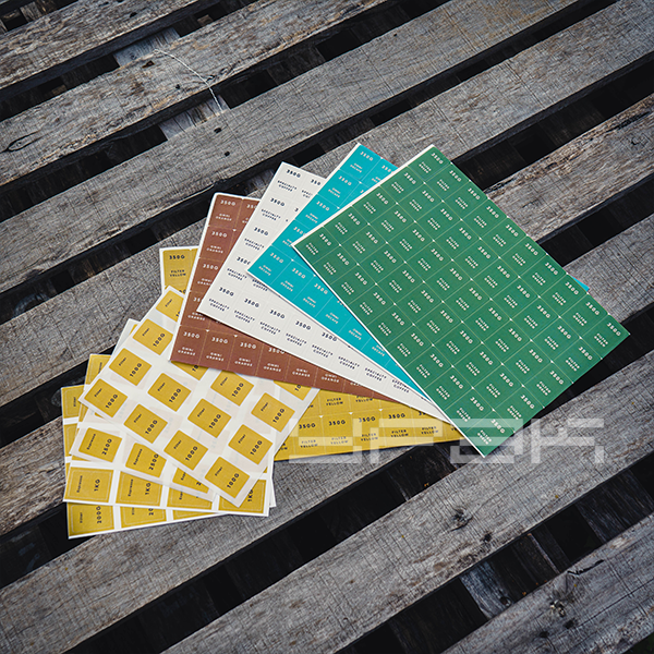 Wholesale  Hot Stamping 3D UV PVC Art Paper Adhesive Label Sticker Supplier, Factory