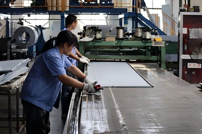 YSHT refrigeration factory interior workshop view