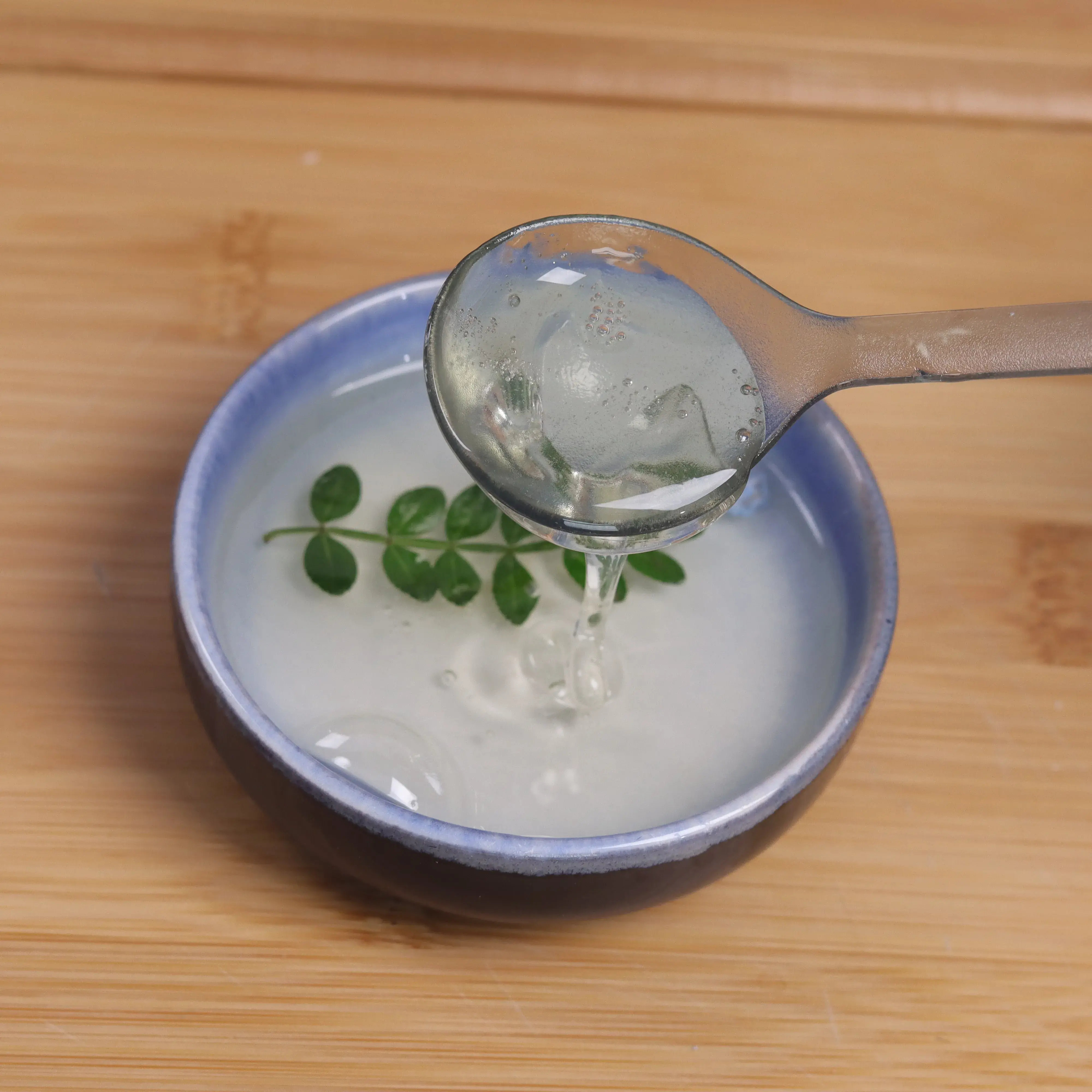 High-Quality PEG-150M Amino Acid Water-based Thickener Pentaerythritol Tetrastearate PPG-2 Hydroxyethyl Cocamide Thickener CAS 130249-48-8 Factory, Factories