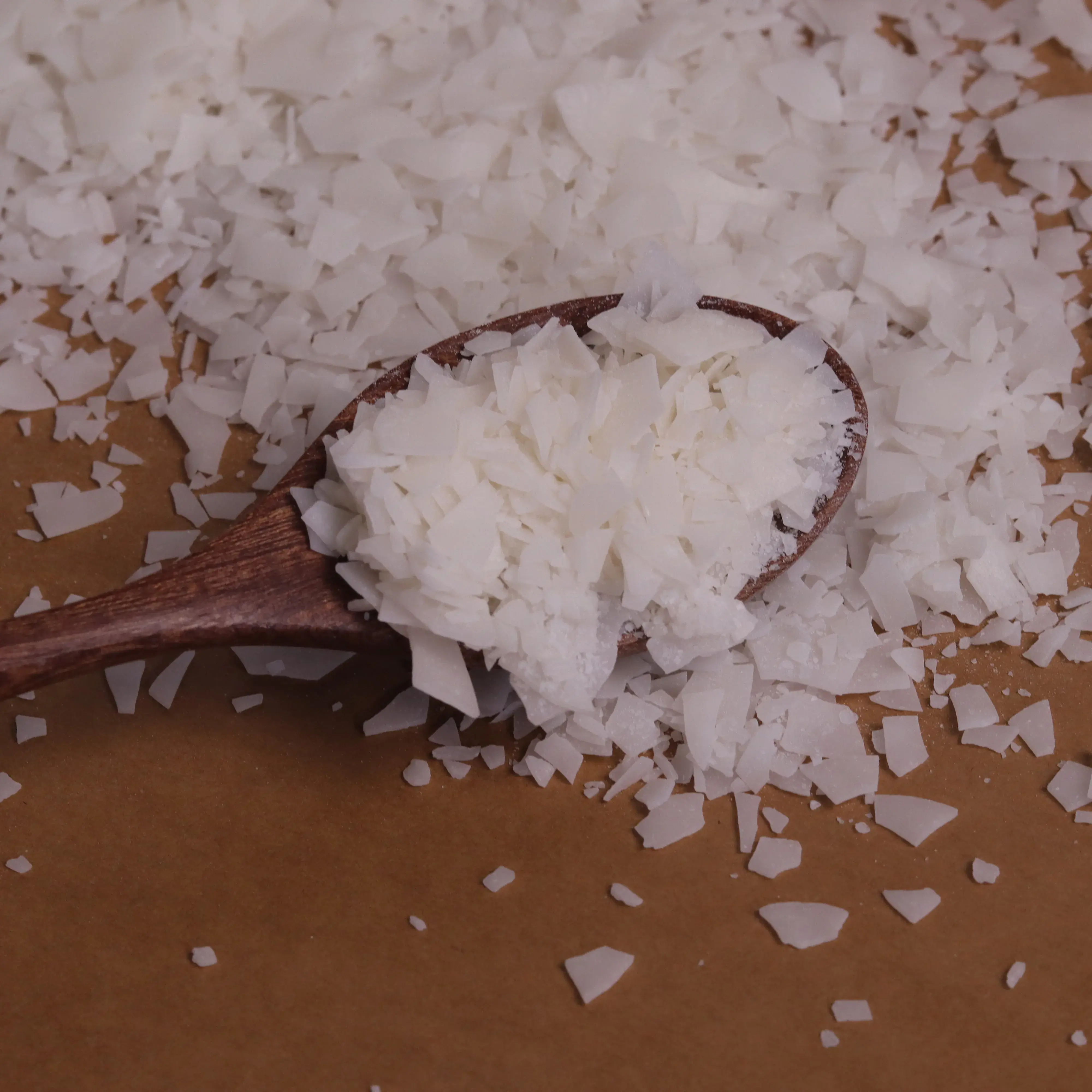 High-Quality Emulsifier Glyceryl Stearate (and) PEG-100  Stearate GMS-165 Raw Material for Skin Care and Cosmetics CAS 31566-31-1/9004-99-3 Suppliers, Factory