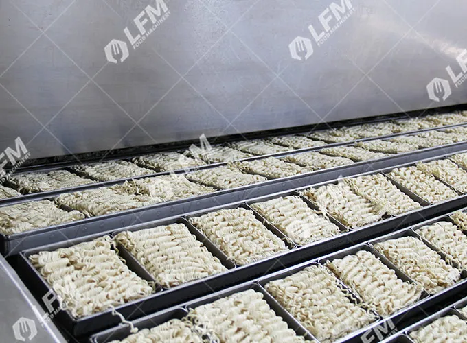 Linha de Produção de Macarrão Instantâneo Frito de Copo Totalmente Automática de Alta Eficiência