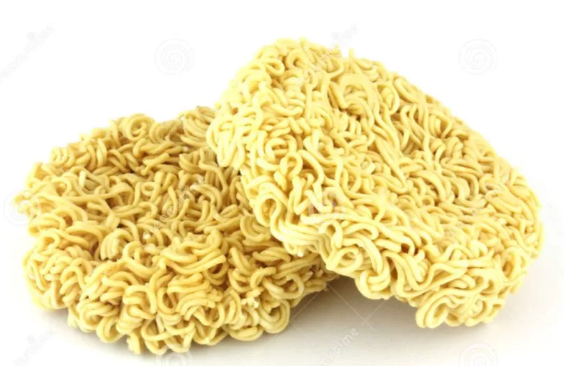 Detalhe da Produção de Macarrão Instantâneo