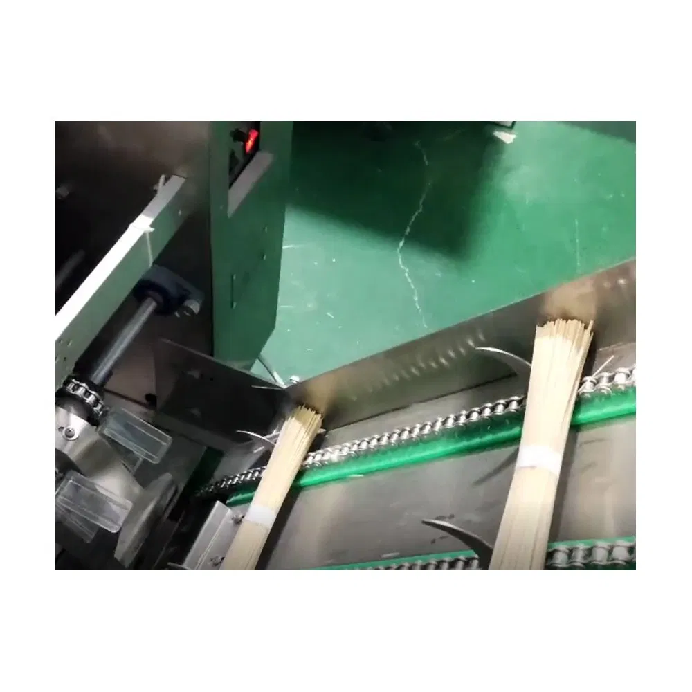 Máquina de Embalagem de Sacos Plásticos Tridimensionais para Noodles Planos, Sistema de Embalagem Tipo Almofada para Noodles Secos