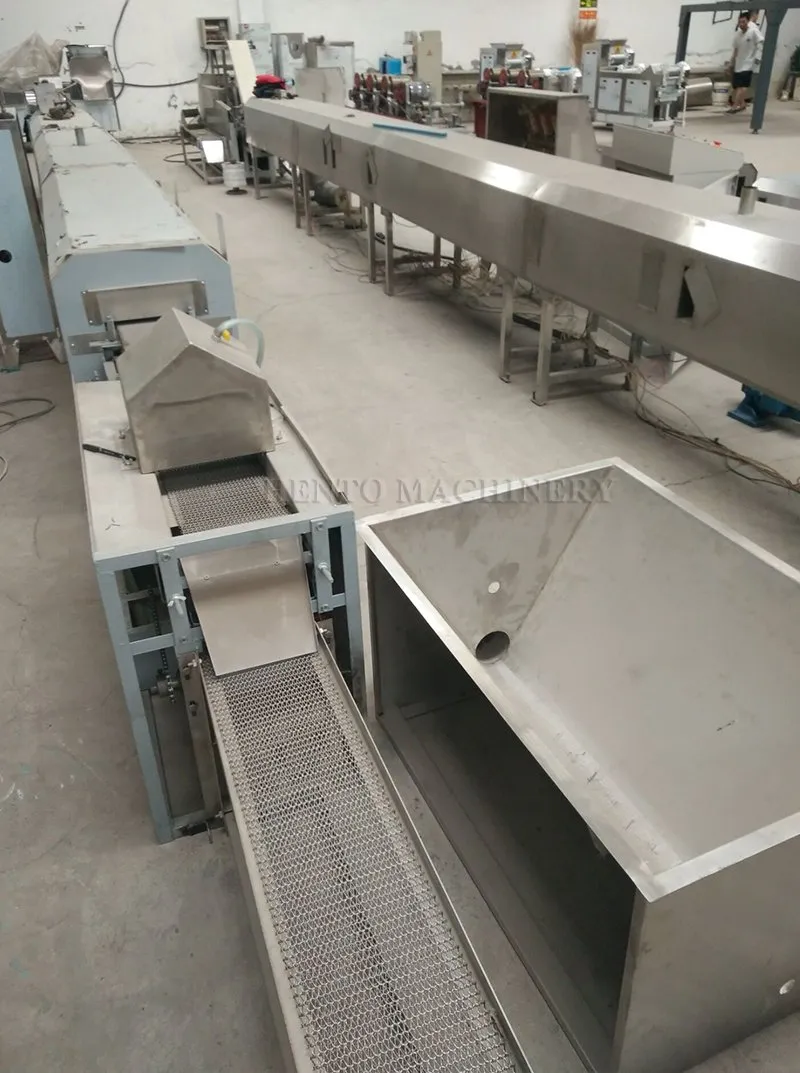Máquina Automática de Produção de Macarrão Instantâneo 4