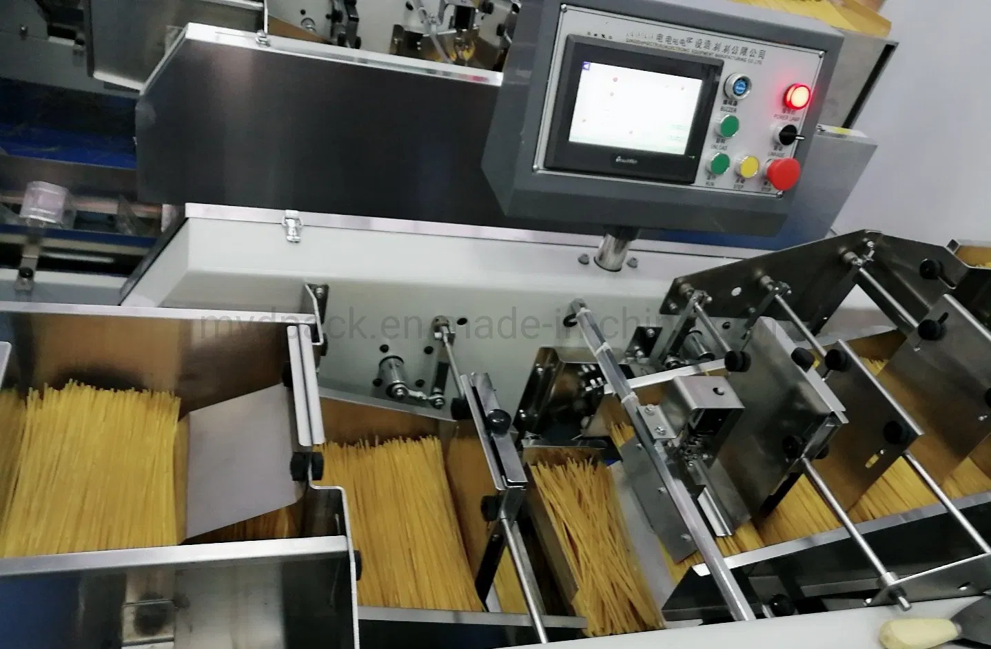 Máquina de Embalagem de Macarrão Instantâneo, Noodles, Macarrão, Pesagem e Embalagem, Equipamento de Embalagem, Máquina de Envoltório com Um Pesador