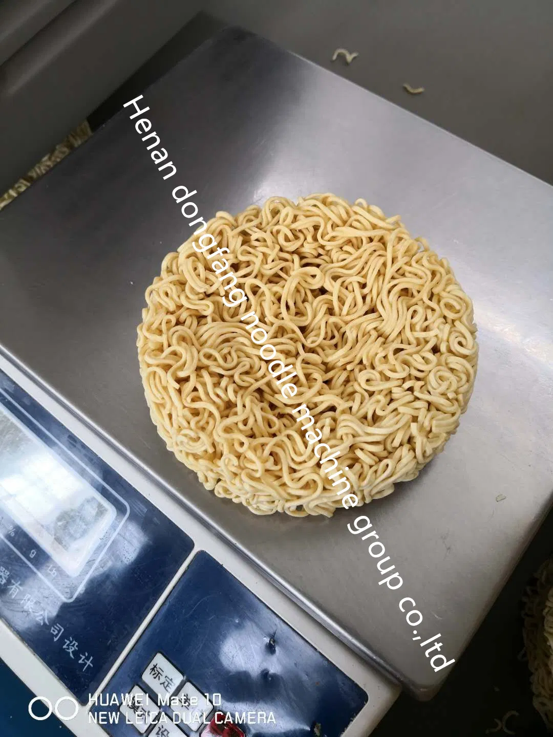 Linha de produção de macarrão instantâneo frito picante sabor frango quente sabor coreano