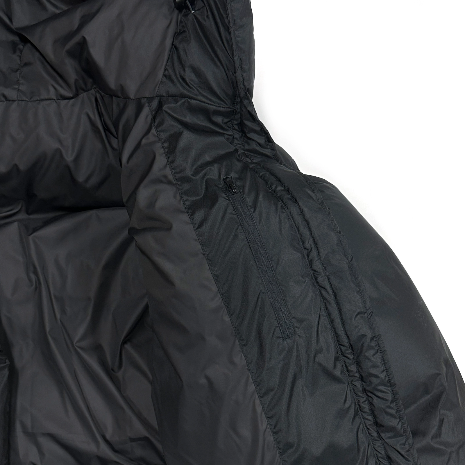 High-Quality Black Puffer jacket Wholesales By Yuelei Sport