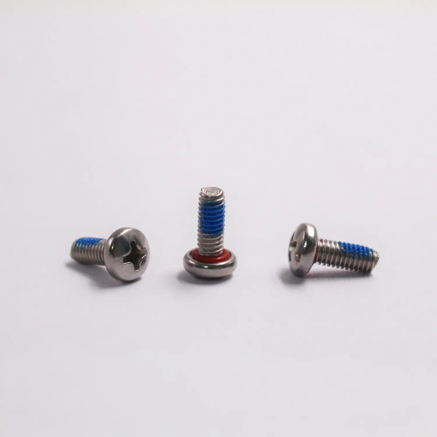 Phillips pan head machine screw with blue nylon patch for vibration resistance