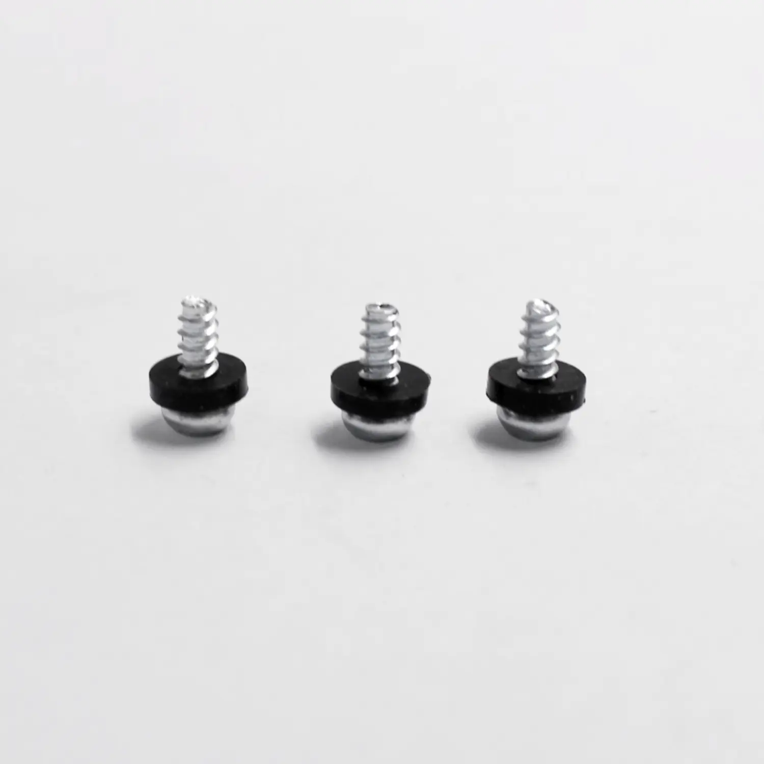 Wholesale Zinc Plated Pan Head Torx Self Tapping Screw With Black O-ring for Stable Assembly Manufacturer, Factories