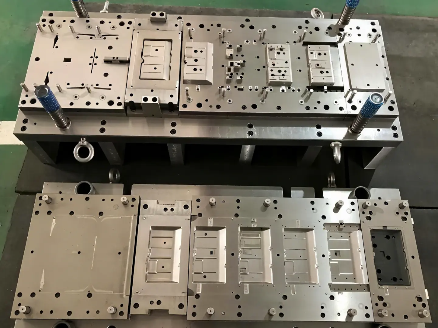 Molds & Fixtures Precision Tooling