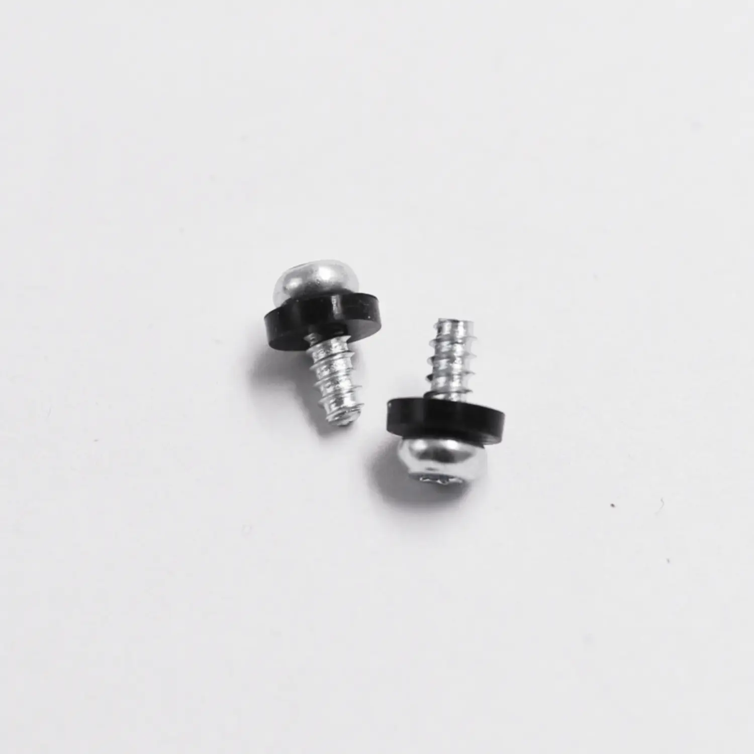 Wholesale Zinc Plated Pan Head Torx Self Tapping Screw With Black O-ring for Stable Assembly Manufacturer, Factories