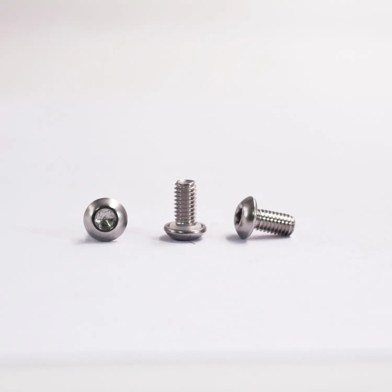 Wholesale Button Head Torx Machine Screw for Compact Equipment Assembly Factories, Factory