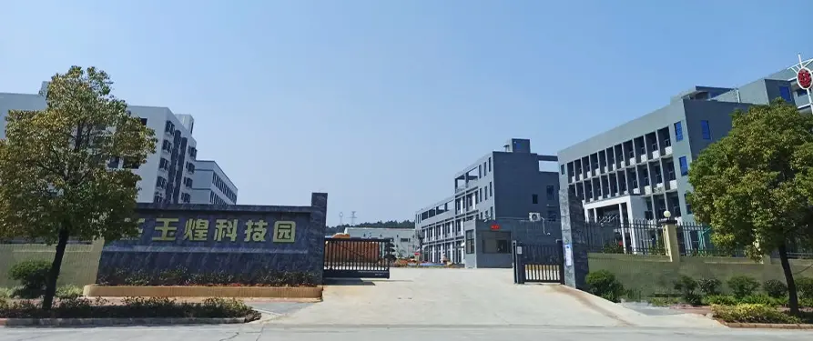 YH Fastener self tapping screw production workshop