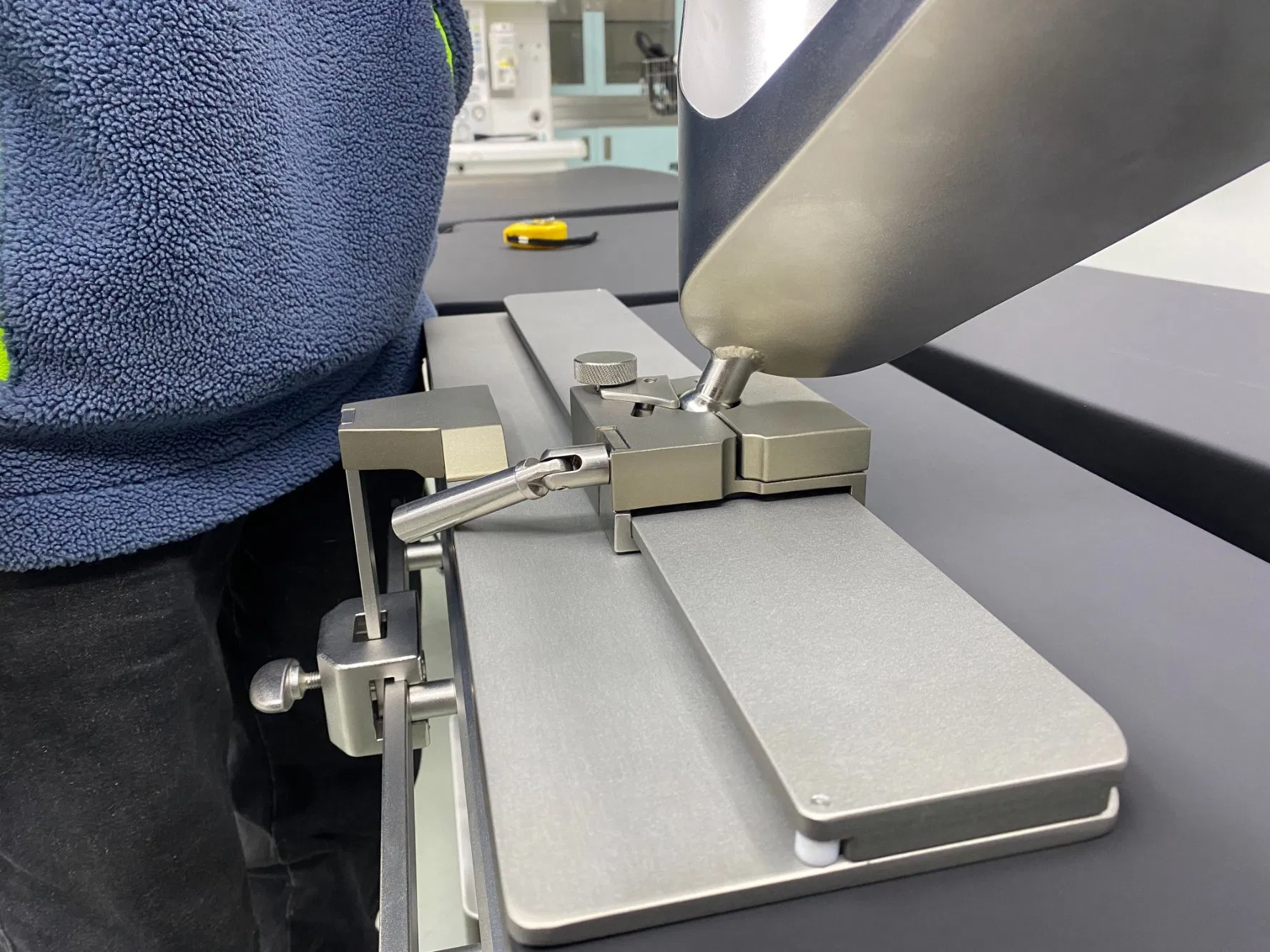 Hospital Medical Hot Sales Schuremed Positioner for Total Knee Replacement