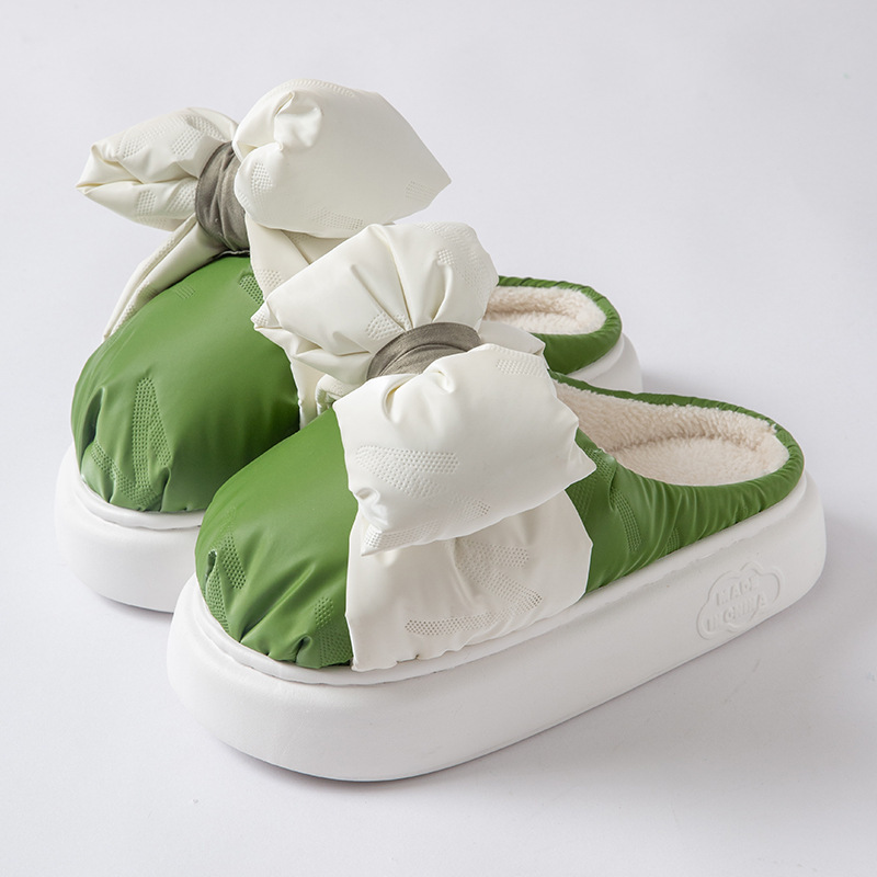 China Cotton slippers women's winter indoor home insulation plus pile thick bottom girls heart bow cotton slippers men Supplier, Factory