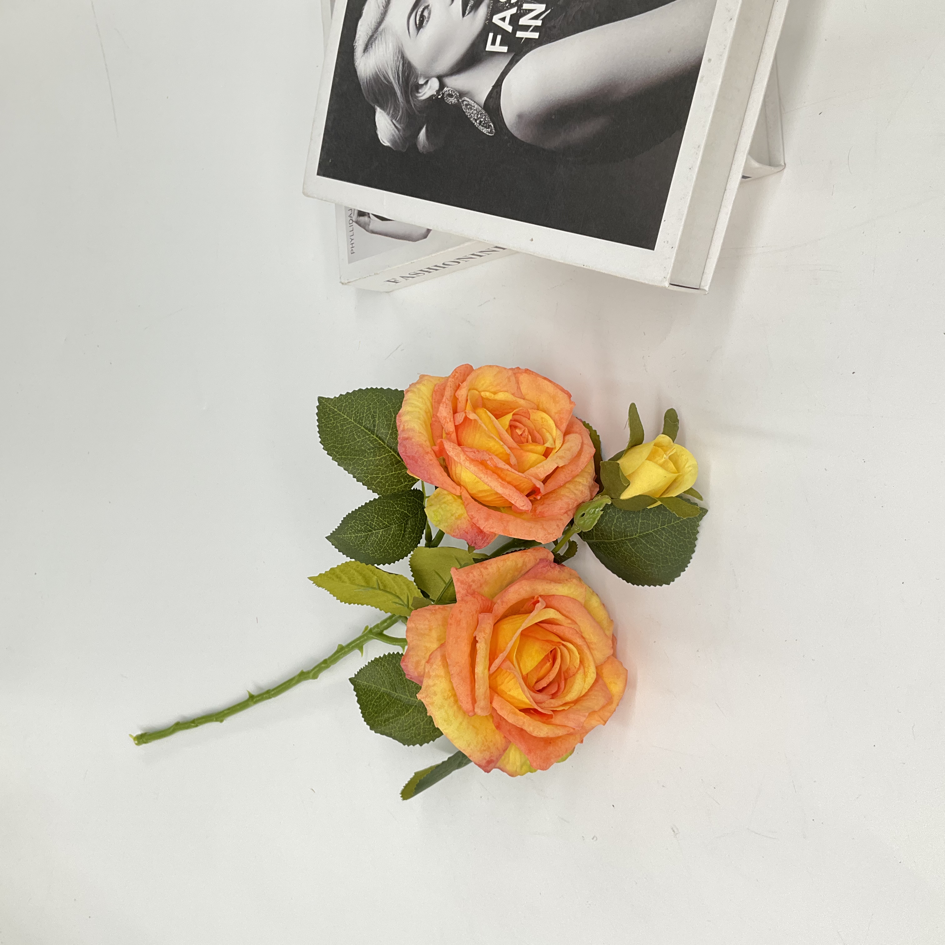 China Hot sell Hem Single branch Romantic Artificial Flower Luxurious Flower Red Rose Preserved Roses for Wedding Decoration 2 Head Manufacturer, Factory