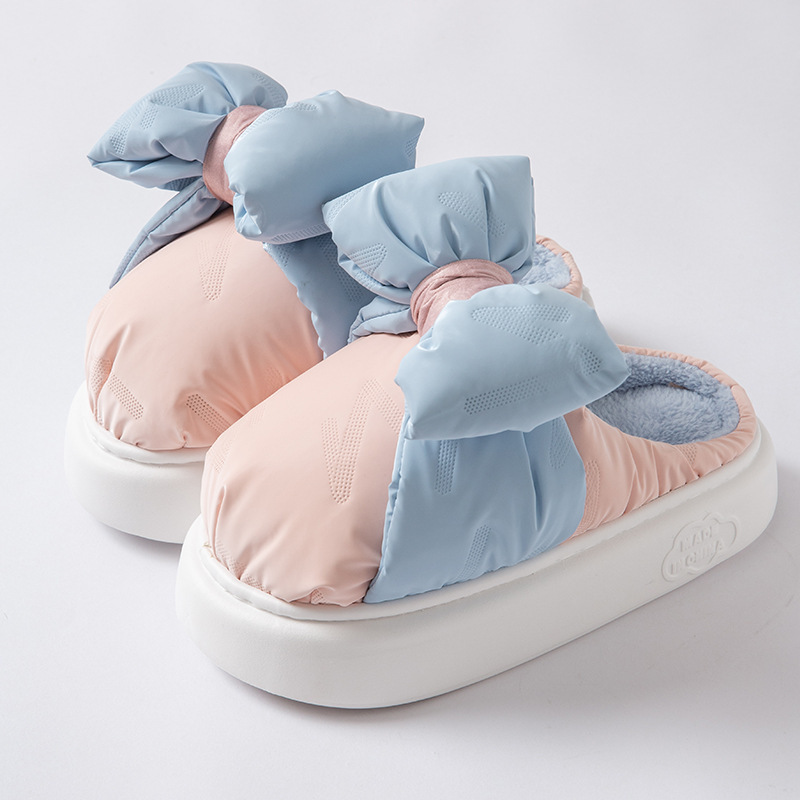 China Cotton slippers women's winter indoor home insulation plus pile thick bottom girls heart bow cotton slippers men Supplier, Factory