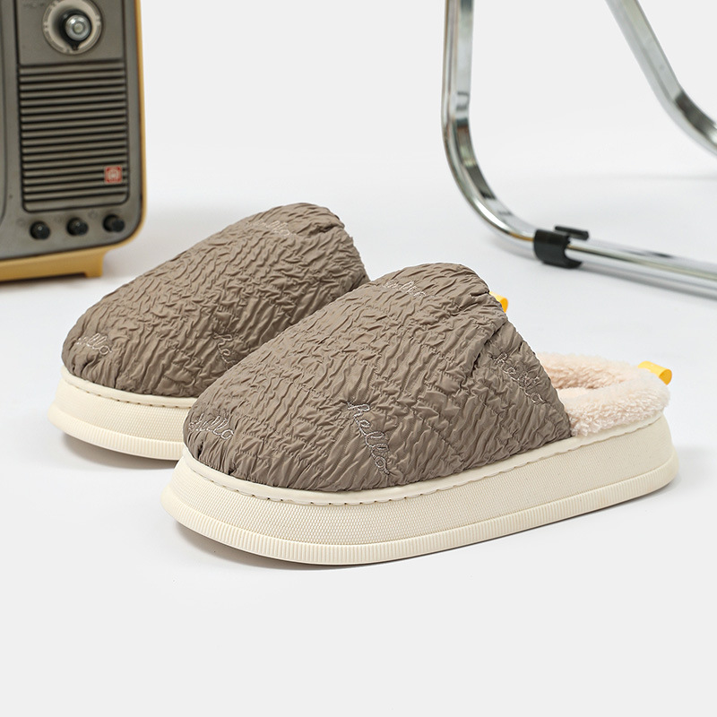 China Puff cotton slippers women's winter home indoor waterproof non-slip stepping on feeling thick bottom senior emotional couple wear cotton drag Supplier, Factories