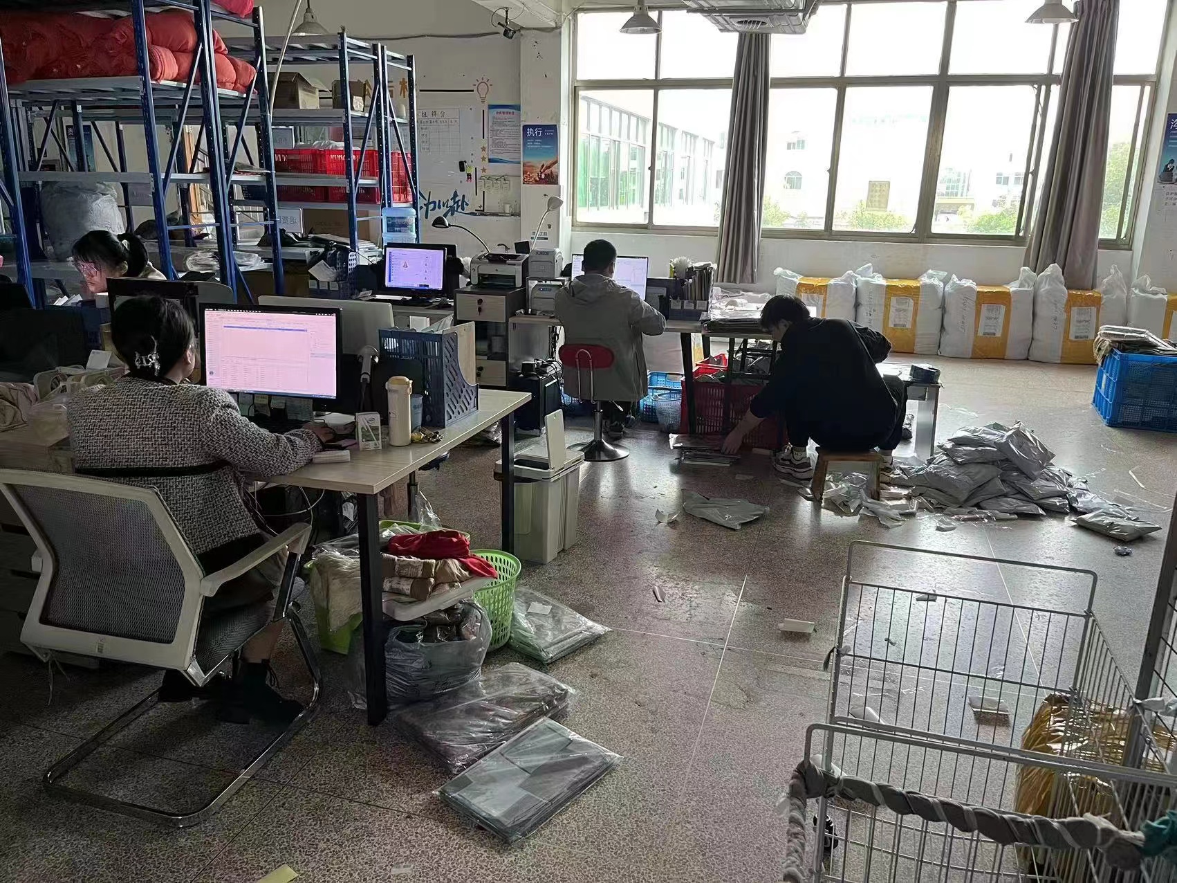 Yunis International Trade HQ Facilities