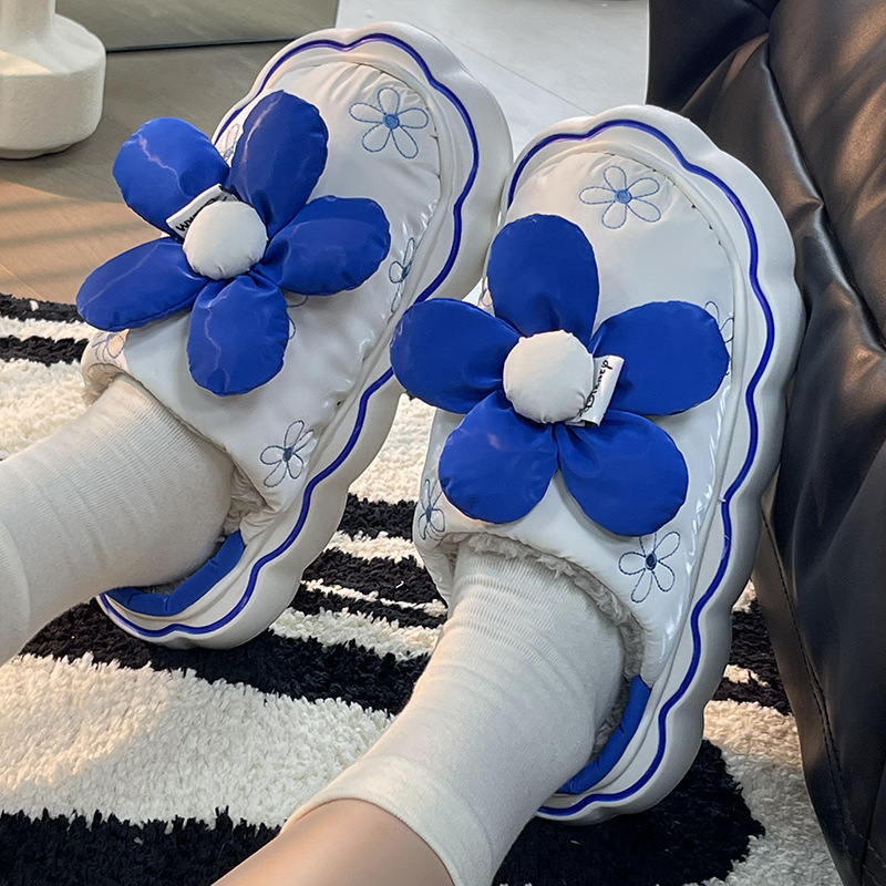 China Thick bottom stepping on feeling cotton slippers women's winter petals small flower Korean version home warm and fledging cotton slippers Manufacturers, Quotes
