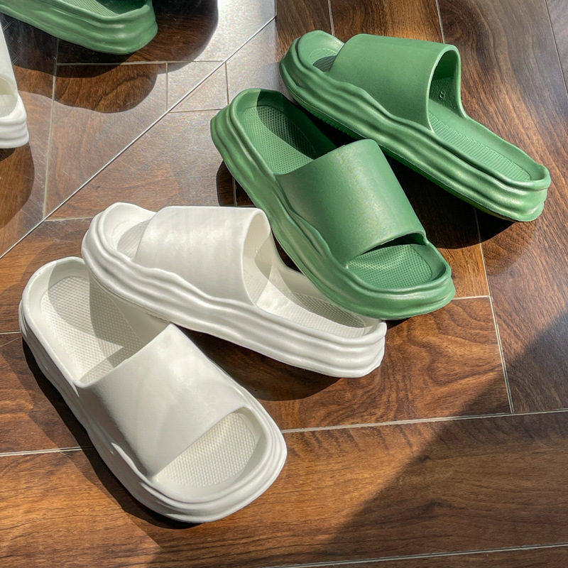 Wholesale Slippery slippers women's summer home non-slip bathroom bath couple thick bottom home men's sandals summer simple Supplier, Factory