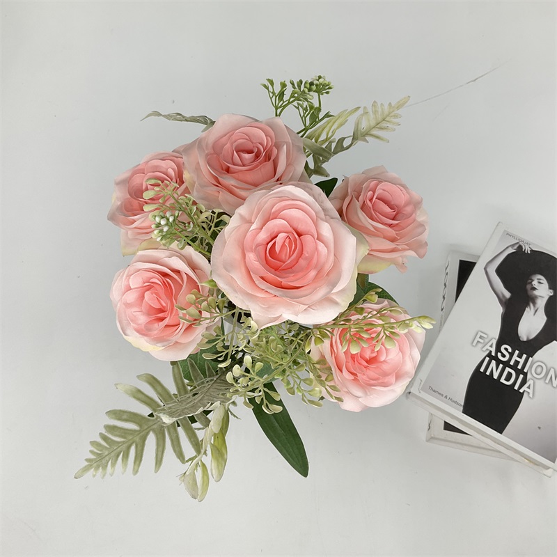 Love Rose Bud Product Photo 3