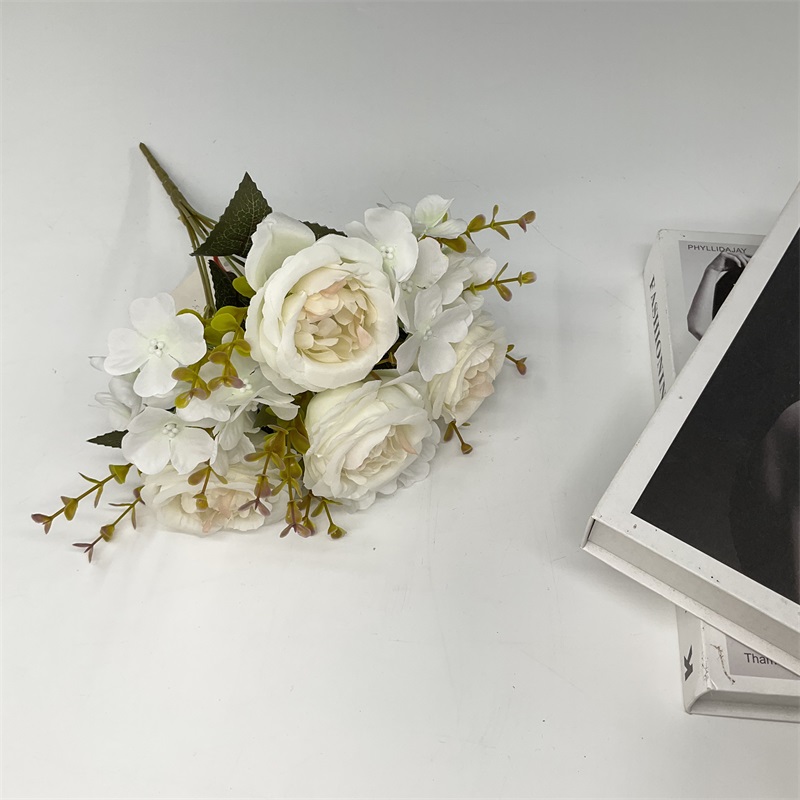 China Artificial White Hydrangea Natural Lifelike Real Touch Faux Large Royal Hydrangea for Home Party Outdoor Wedding Decor Table Pricelist, Quotes