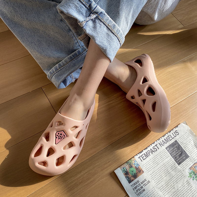 Wholesale Eva slippers women's summer hole shoes fashion trend home wear indoor home Manufacturer, Factories