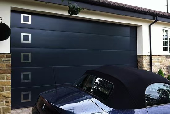 Foshan Factory Direct Aluminum Insulated Steel Garage Door with Flat Vinyl Hurricane-Resistant Design