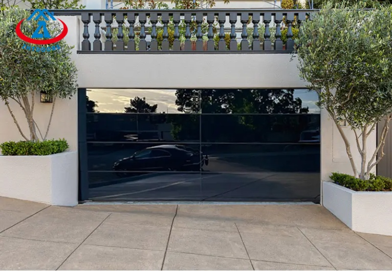 High Quality Products From Foshan, China Sizes and Colors Can Be Customized Glass Garage Carriage Doors