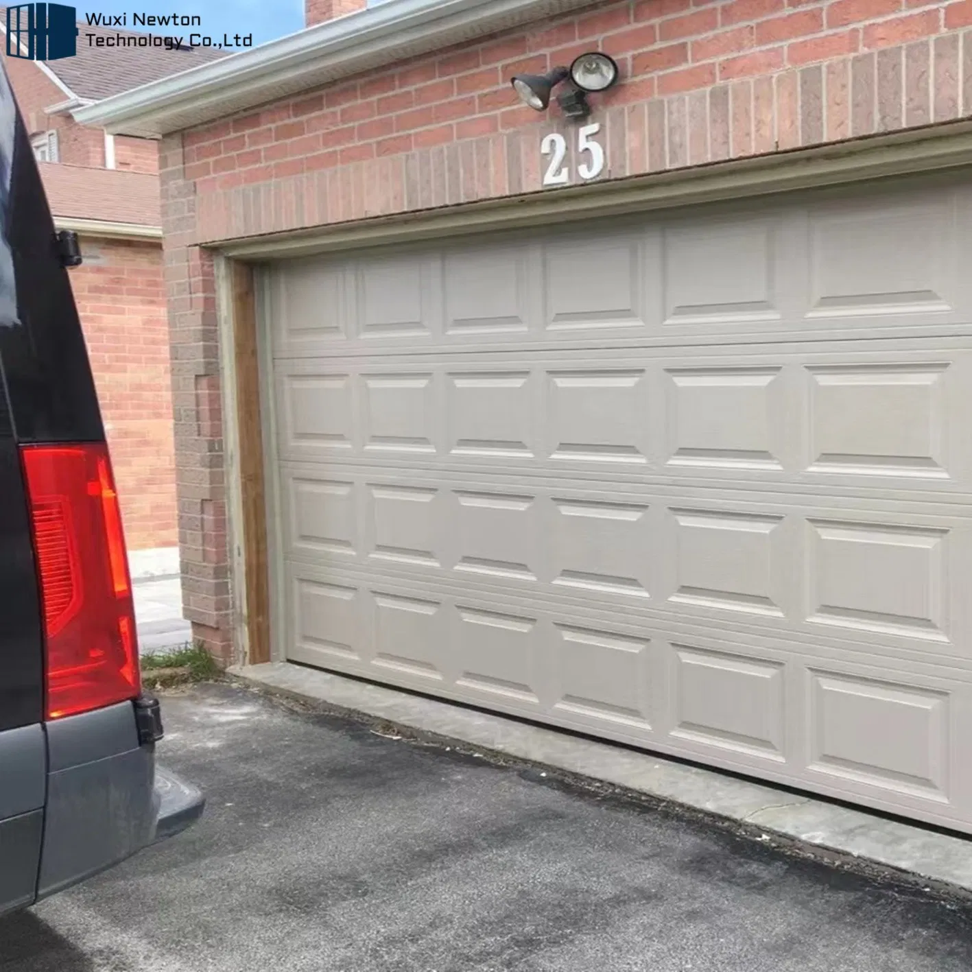 Newton Customized Modern Galvanized Steel Remote Aluminum Garage Door Panels Garage Doors