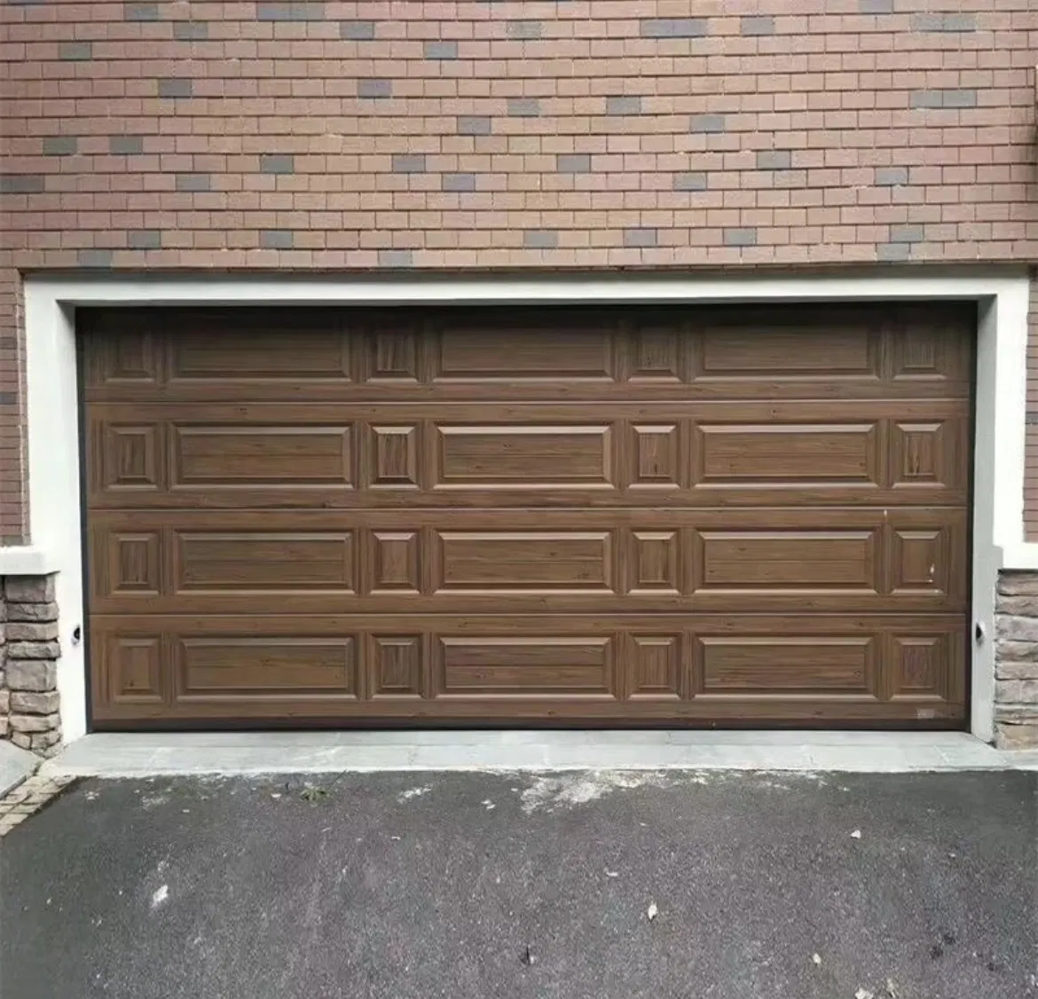 China Foshan Factory Custom Luxury Automatic Double Wood Panel Garage Door