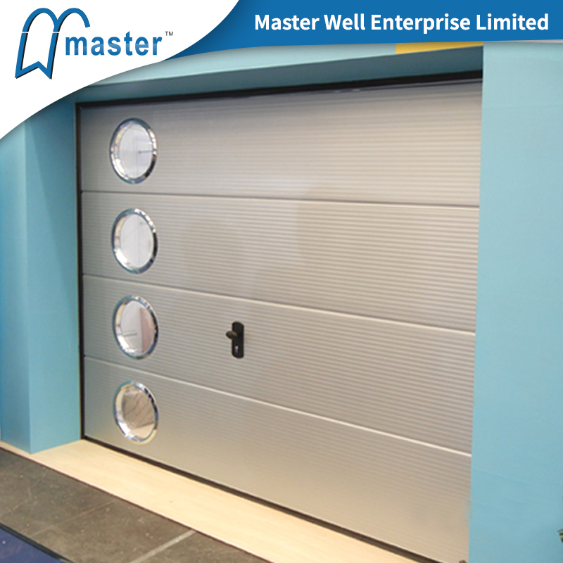 Modern Residential Remote Control Wooden Metal Galvanized Steel Orange Peel Gold Oak Black Woodgrain Sectional Short Long Carriage Panel Insulated Garage Door