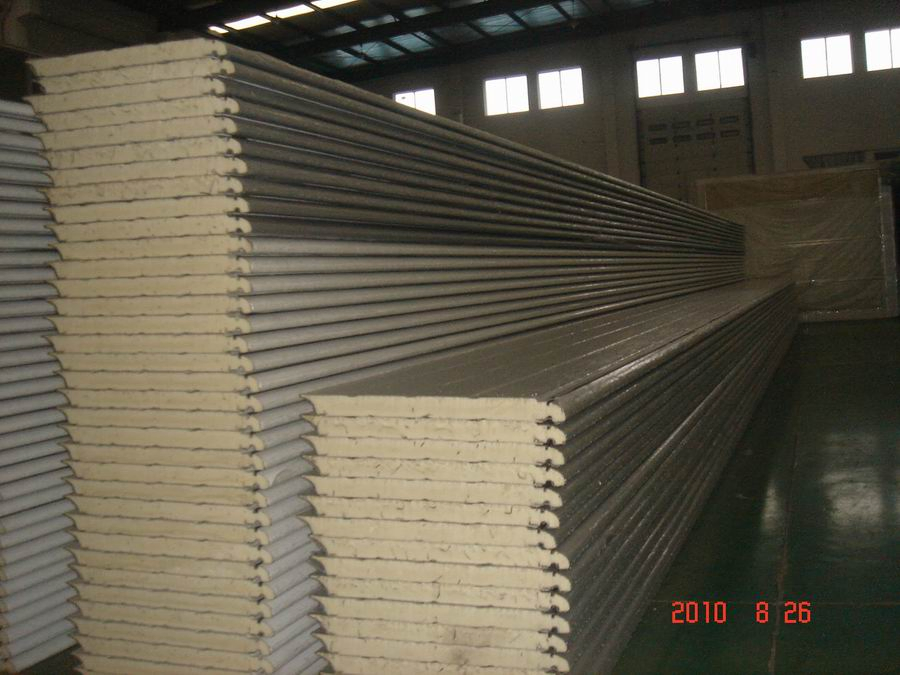 40mm Steel PU Insulated Residential Automatic Overhead Sectional Rolling Roller up Garage Door with Pedestrian Door