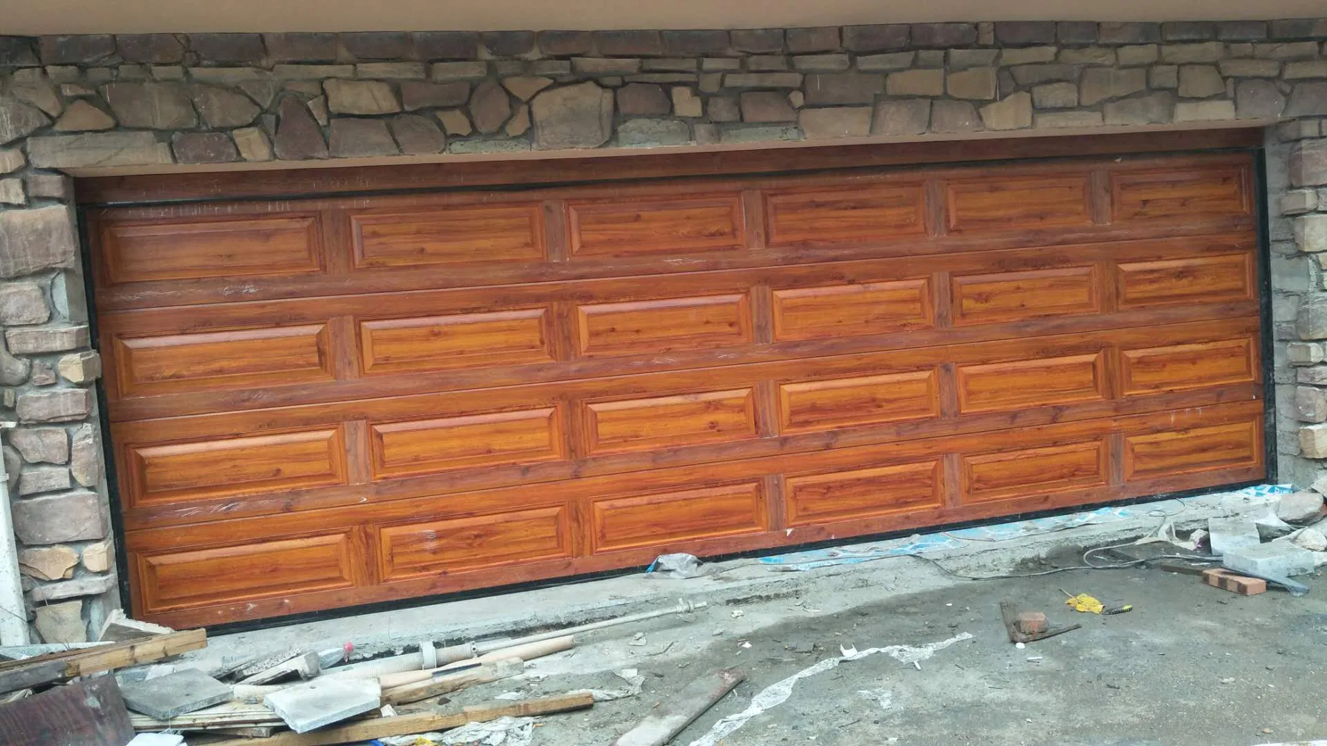 Space-Saving Flip Garage Door for Modern Villa Garage Use