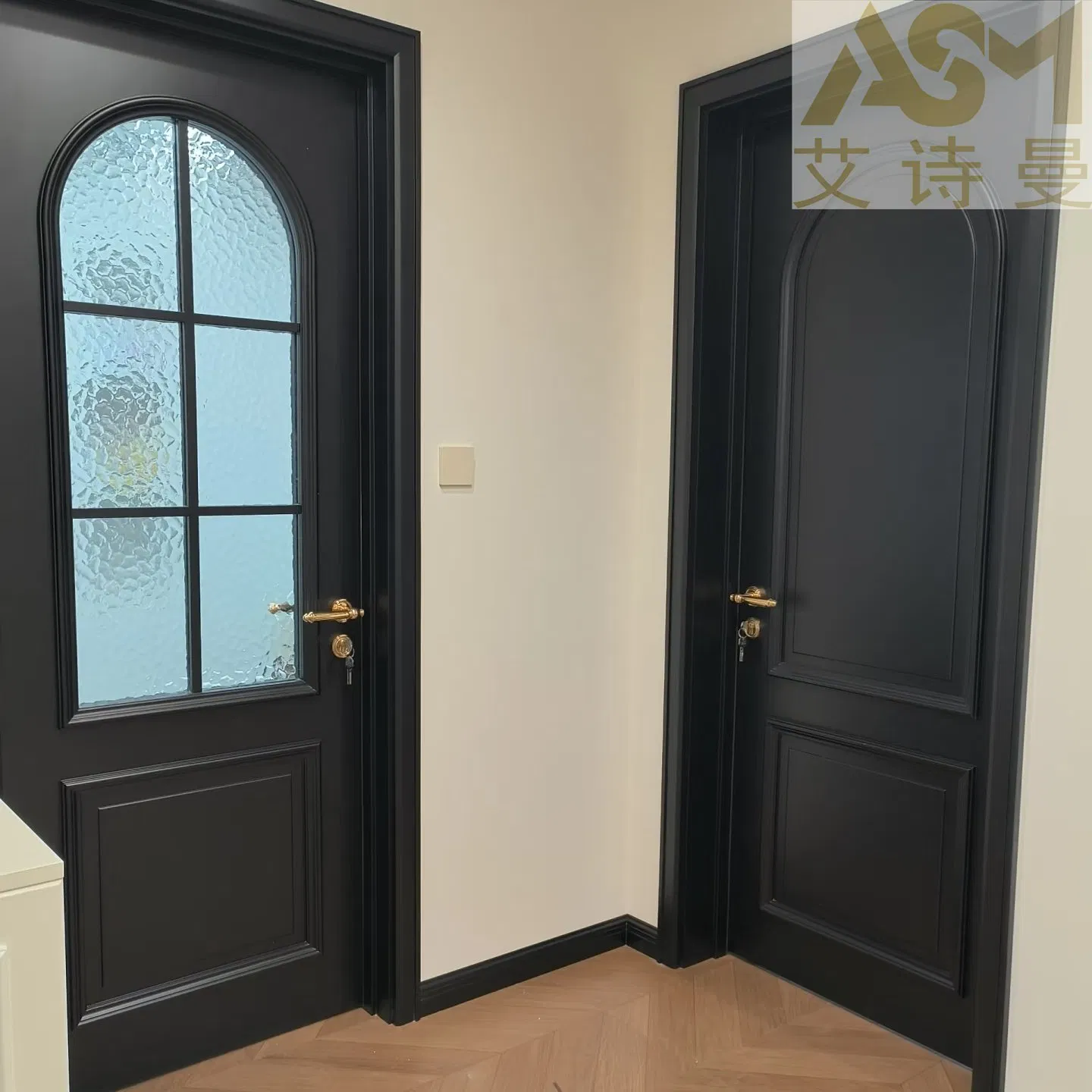 Interior Bedroom Solid Guangdong Main Entry Solid Engineering Arched Exterior Luxury MDF Wholesale Solid Plain Entry Fire Rated Wooden Door White and Red Hidden