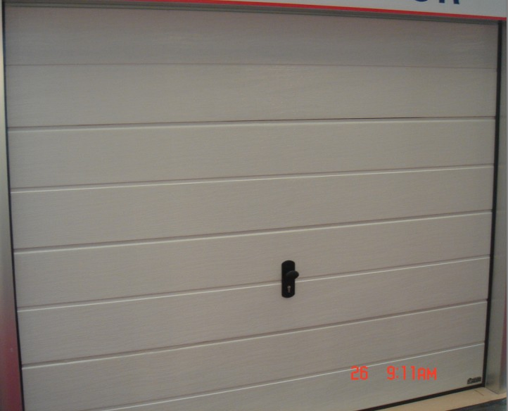 Ce Approved Steel PU Insulated Residential Automatic Overhead Sectional Standard Lift Roller up Rolling Shutter Garage Door with Pedestrian Door