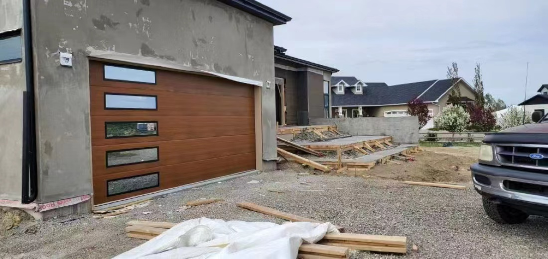 Premium Electric Flat Garage Doors with Flip Design for Villas