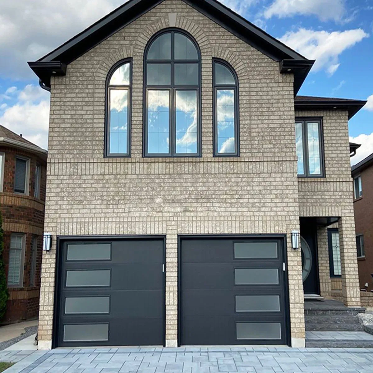 Foshan Factory Flat Garage Door with Flush Heat Insulation Metal Aluminum Sandwich Sectional Panels