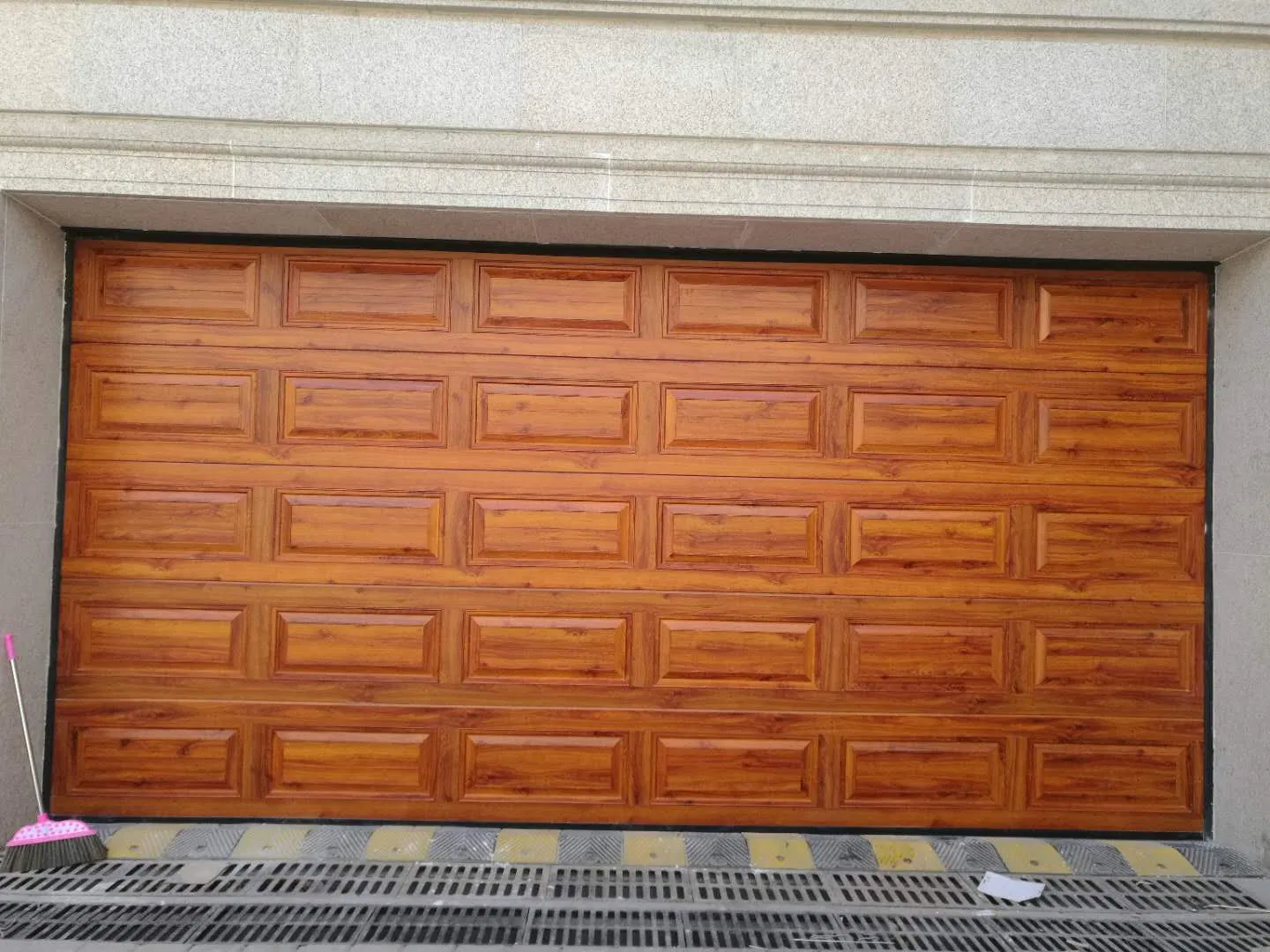 Premium Aluminium Alloy Garage Door with Safety Obstacle Protection