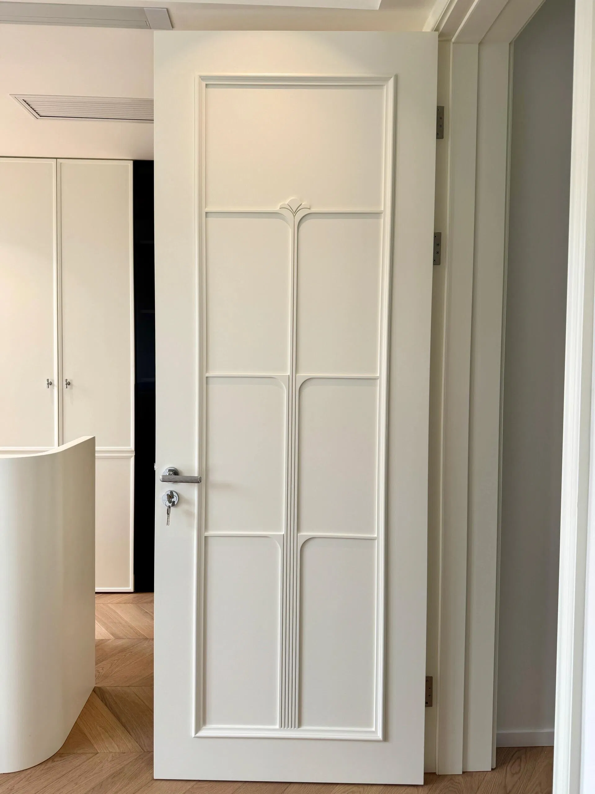 Modern Interior Door Veneer Sheets HDF Door Roll-up Closet Door Solid Wood with Finished Surface for Interiors