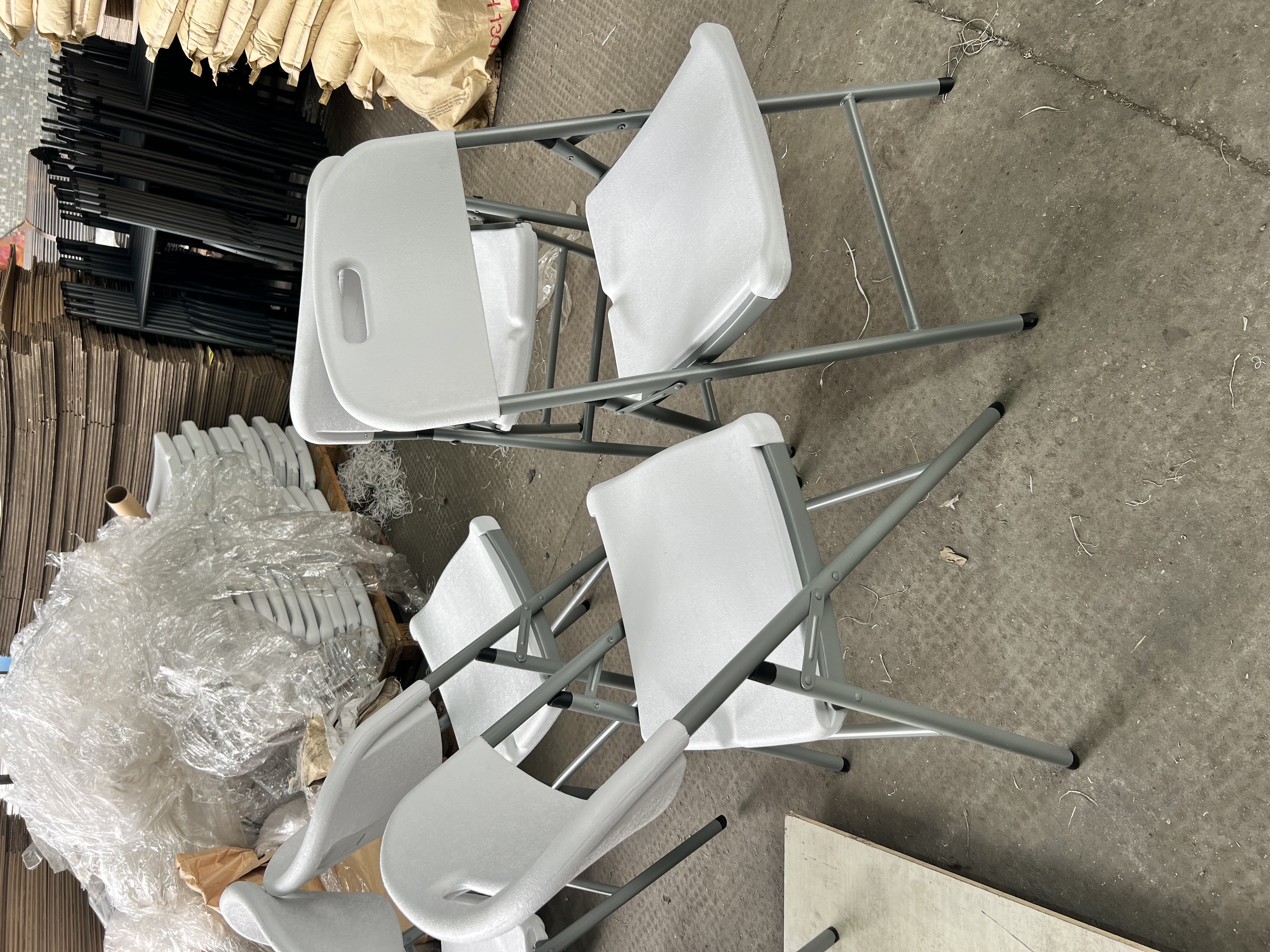 Heavy Duty Lightweight Durable HDPE Foldable Portable Garden Dining Outdoor White Plastic Folding Chairs