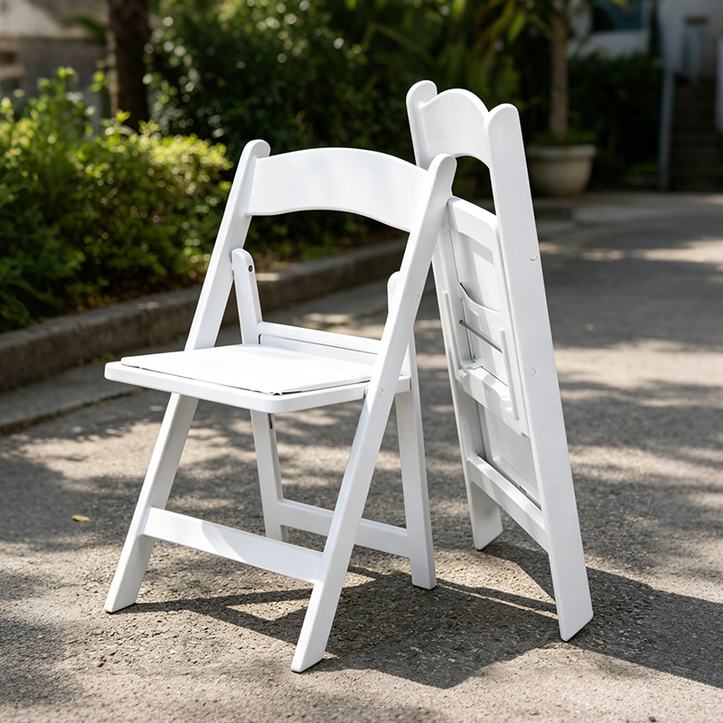 Hot Sales High Quality Wholesale Foldable Chair Wedding Event Plastic Wimbledon Garden Chairs White Resin Folding Chair Outdoor