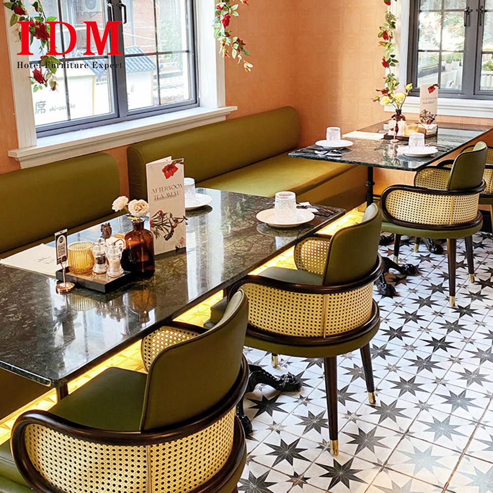 IDM Luxury Solid Wood Hotel Dining Chairs &amp; Tables with 4 Seat Sets for Commercial Modern Restaurant and Villa Use Eco-Friendly